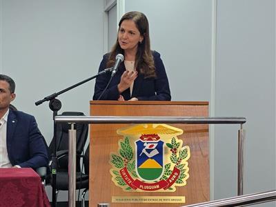 Foto da Notícia: Presidente da OAB-MT, Gisela Cardoso, participa de solenidade de posse da AMMP